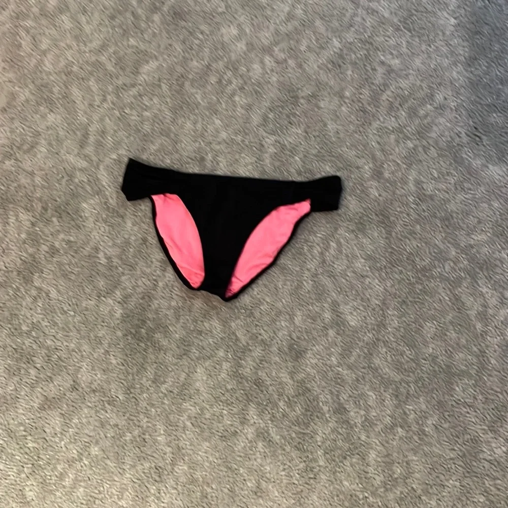 Pink - Picture 1 of 1